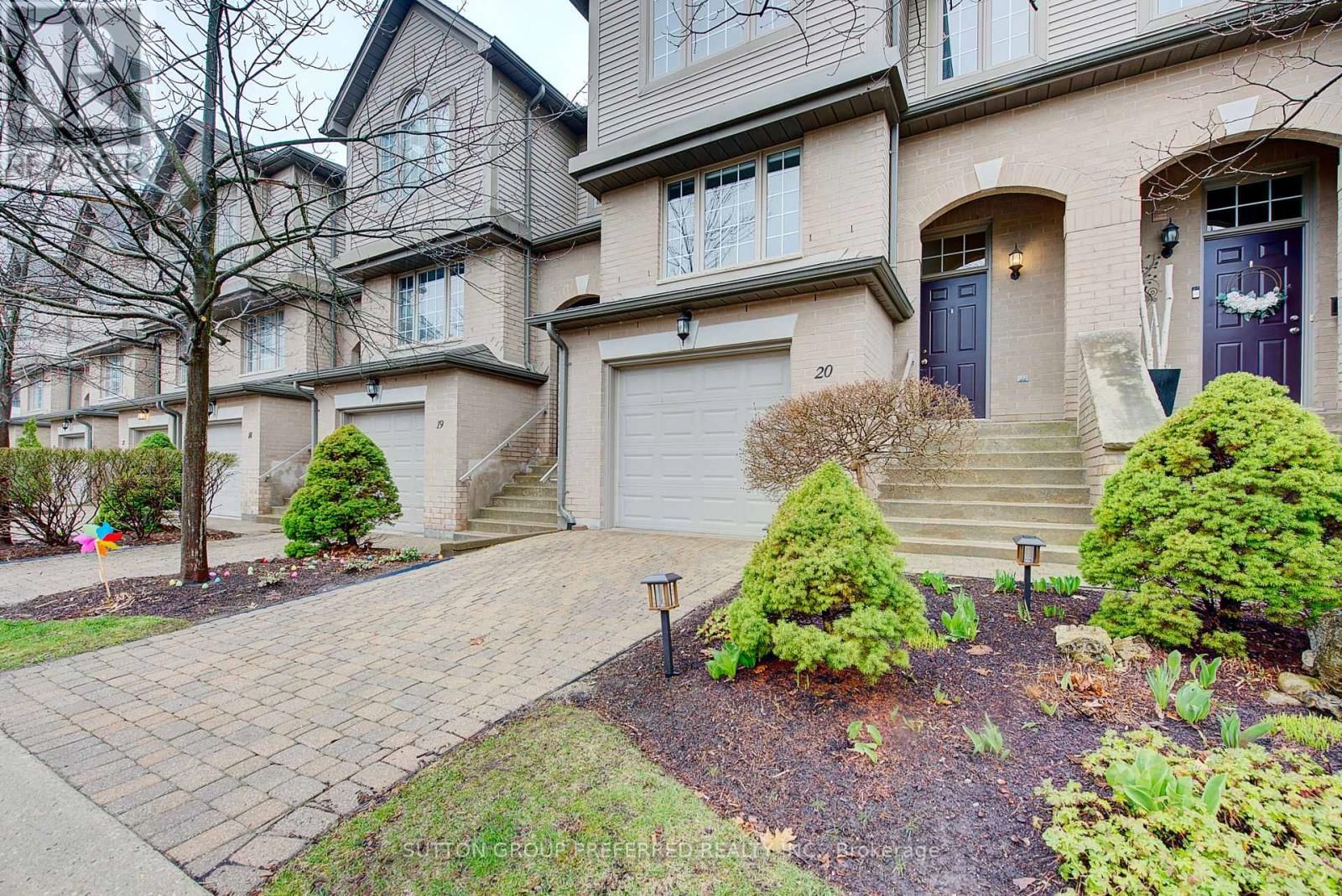 20 - 270 NORTH CENTRE ROAD Image 4