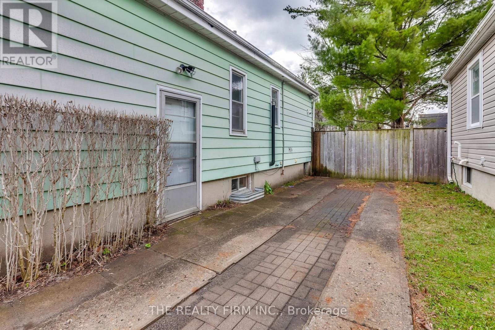 1153 TRAFALGAR STREET Image 5