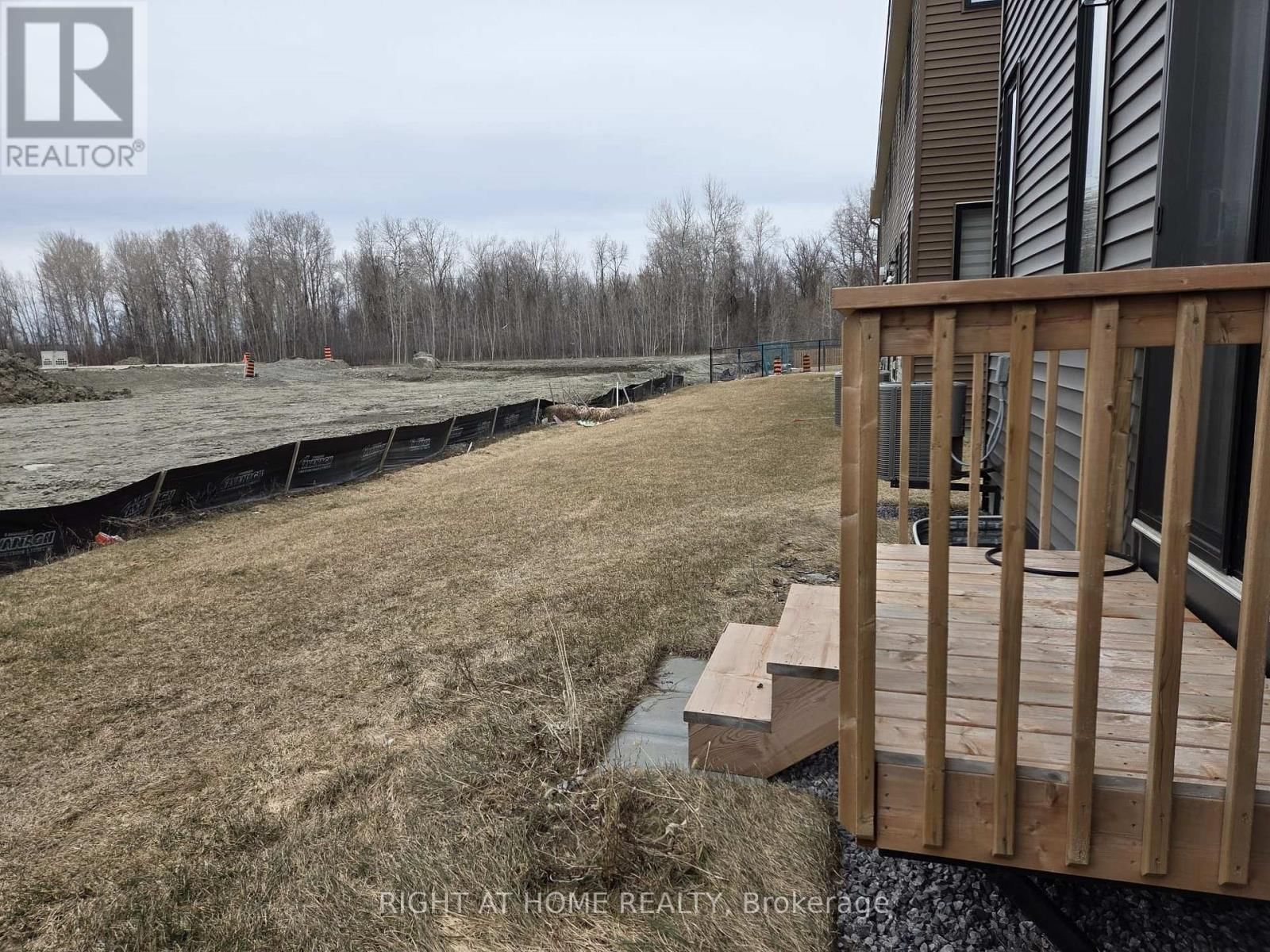 239 ELSIE MACGILL WALK Image 22