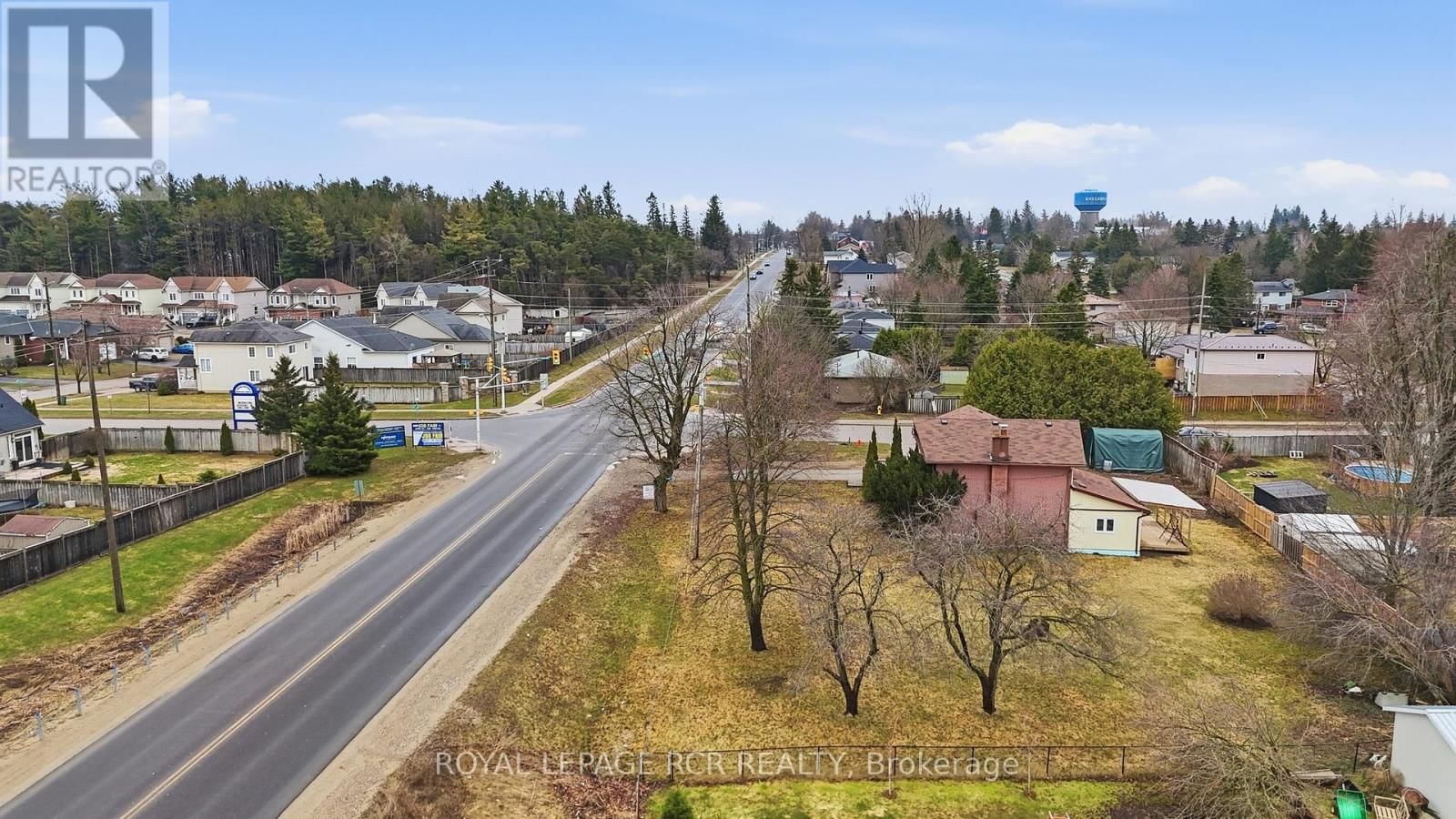 704 OWEN SOUND STREET Image 27