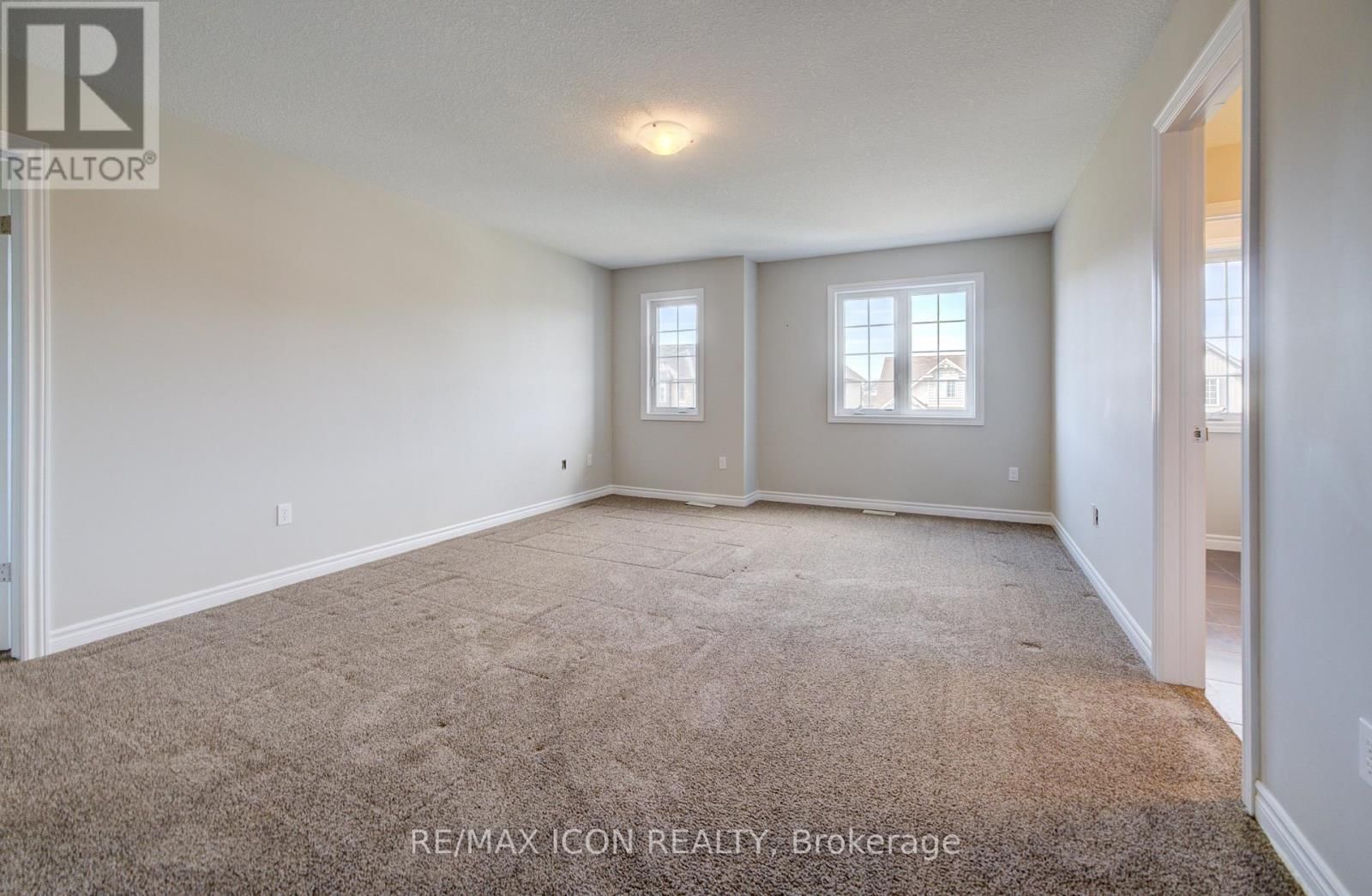 1360 CAEN AVENUE Image 19