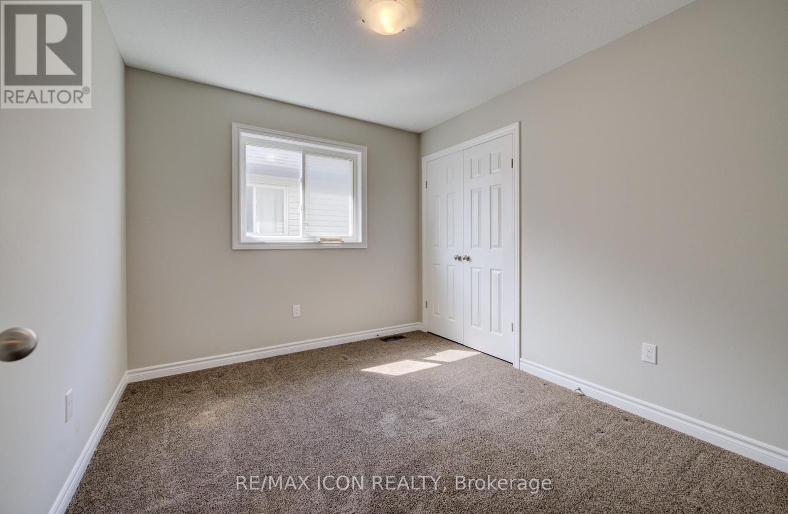 1360 CAEN AVENUE Image 29