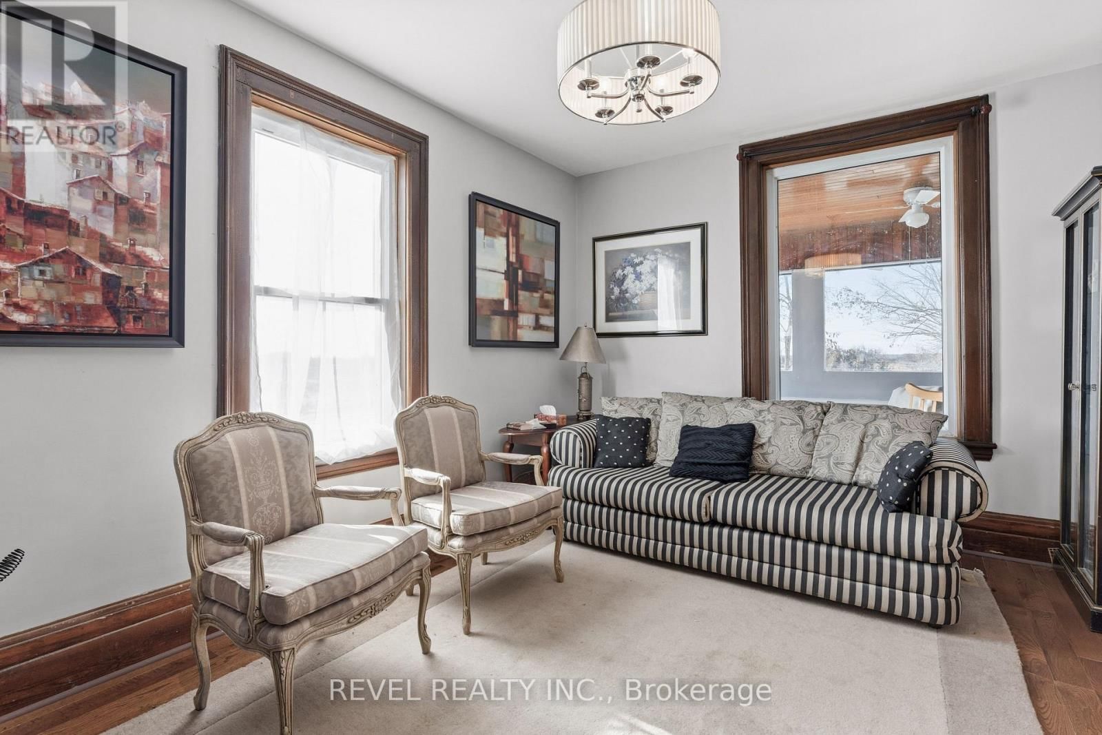 1804 STURGEON ROAD Image 14