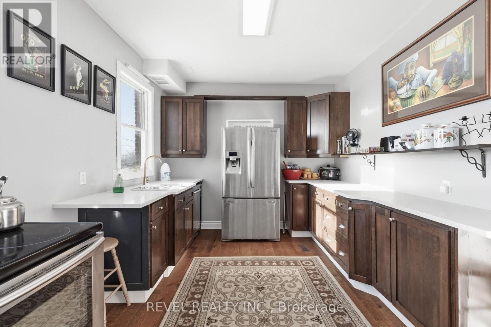 1804 STURGEON ROAD Image 16