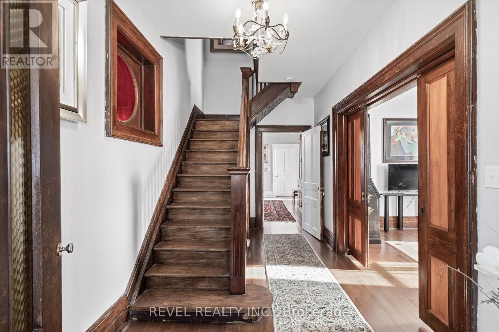 1804 STURGEON ROAD Image 4