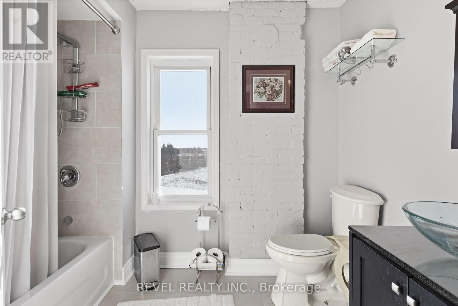 1804 STURGEON ROAD Image 40