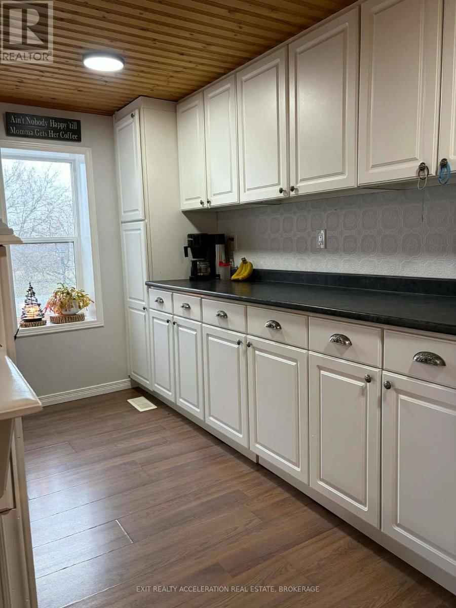 2580 COUNTY ROAD 41 Image 16