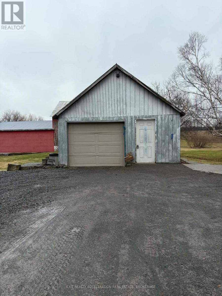 2580 COUNTY ROAD 41 Image 39