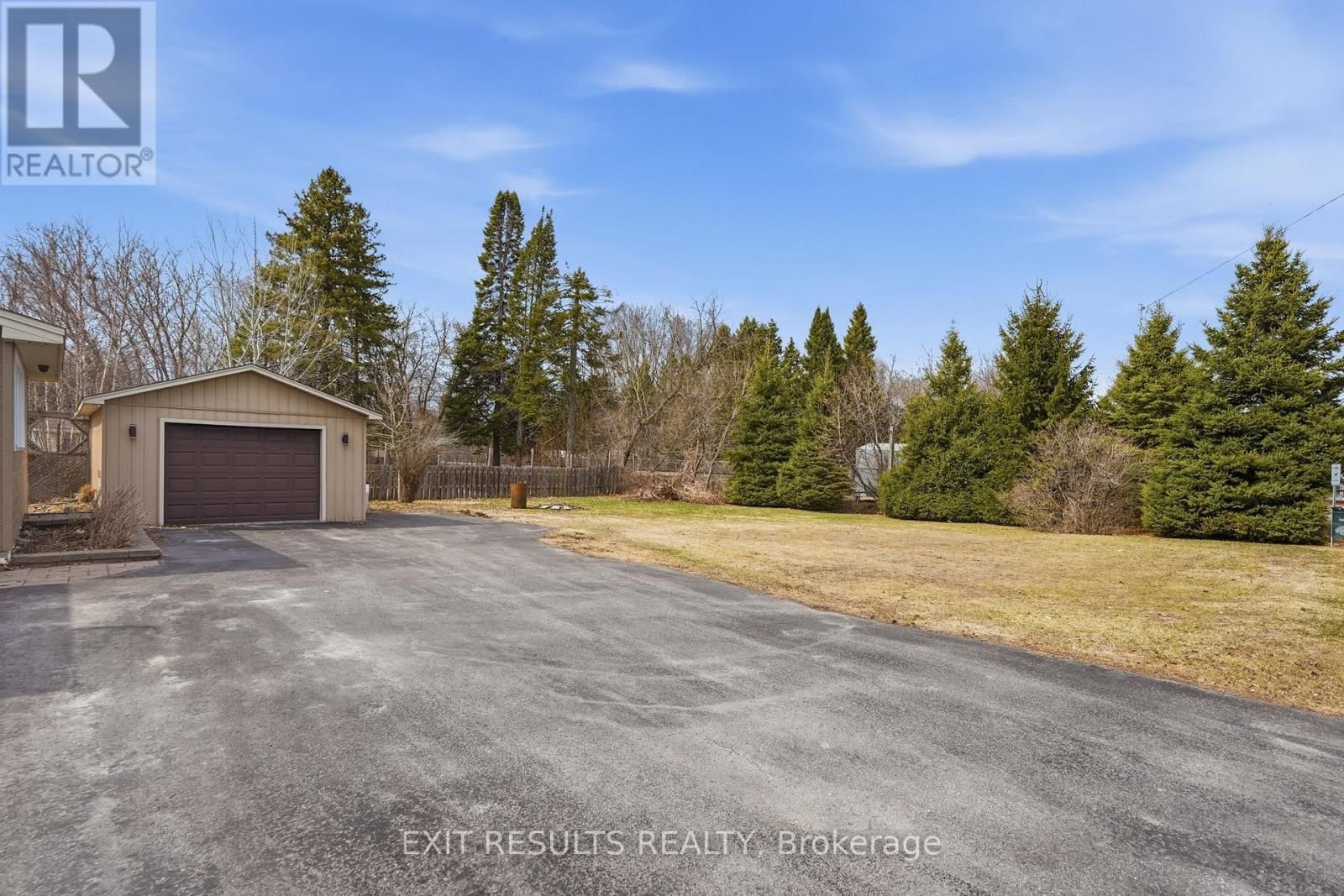 72 MAIN STREET Image 21