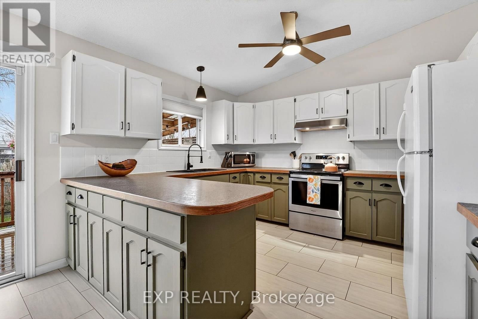 414 FAIRVIEW ROAD Image 13