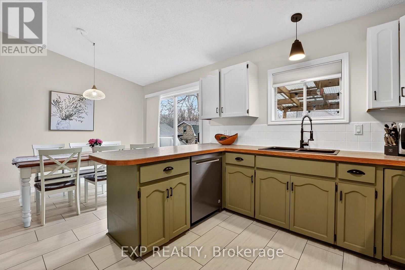 414 FAIRVIEW ROAD Image 15