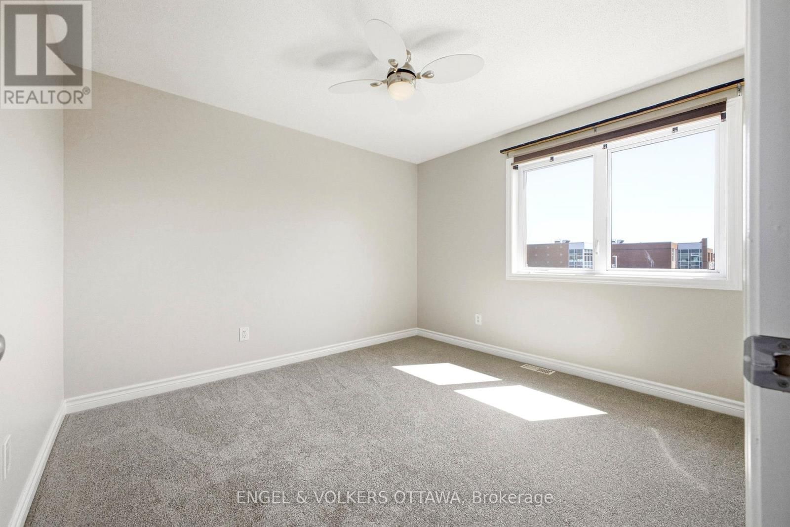 234 BRANTHAVEN STREET Image 9