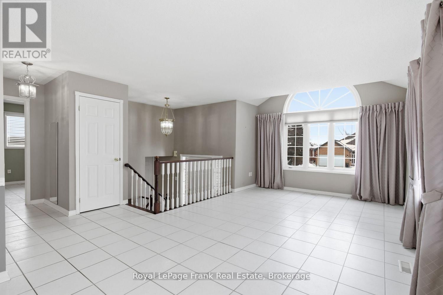 284 ROCKINGHAM COURT Image 4