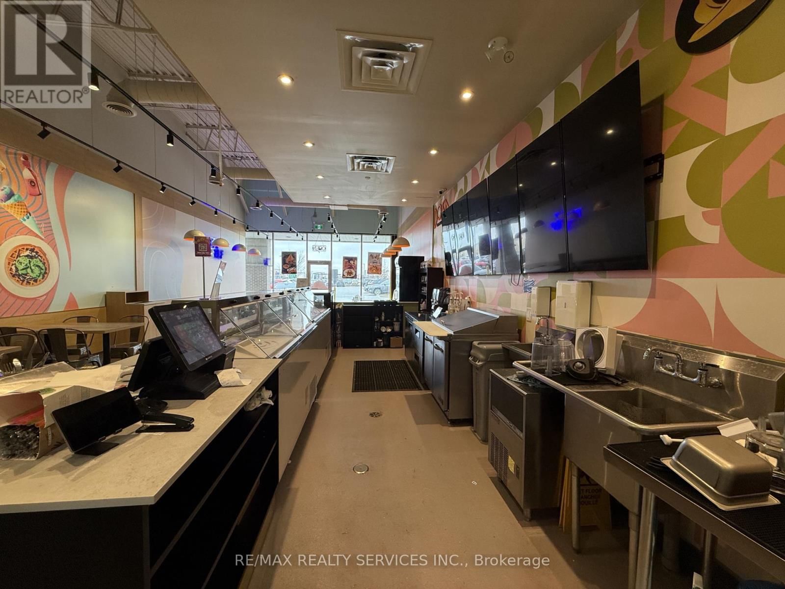 5 - 589 FAIRWAY ROAD SOUTH Image 10