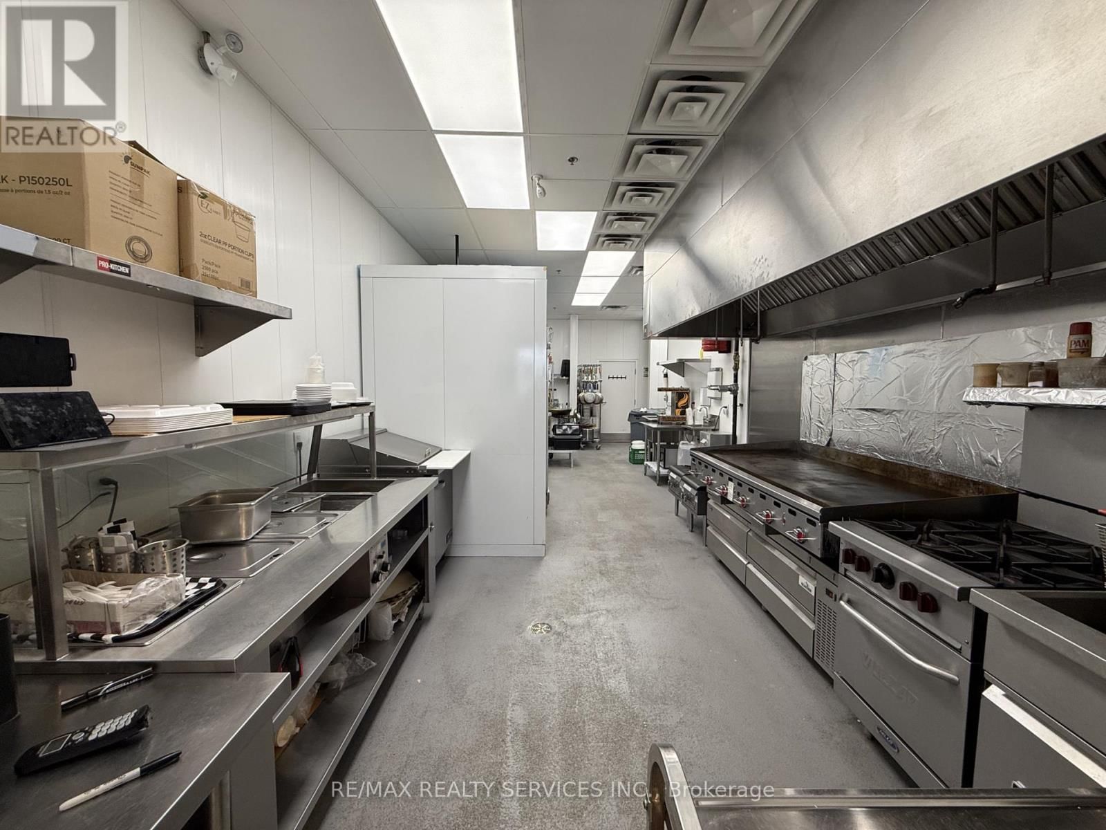 5 - 589 FAIRWAY ROAD SOUTH Image 12