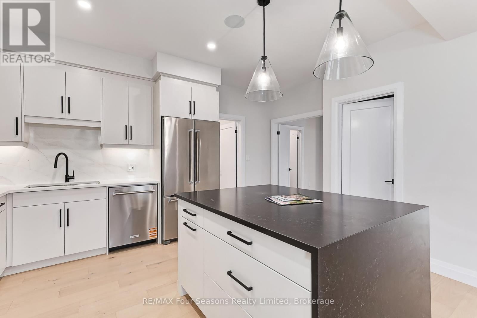 5 BOYNTON COURT Image 13