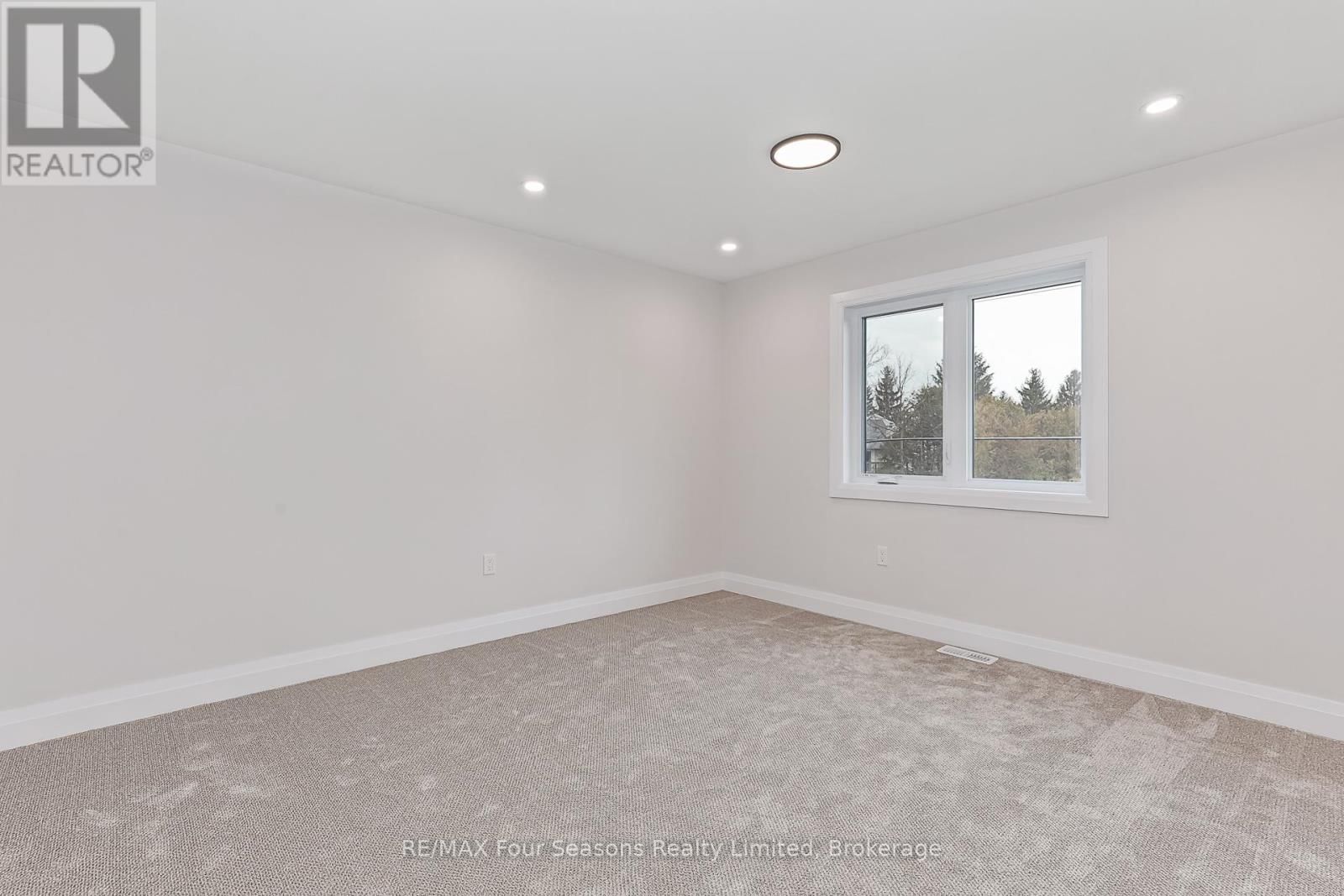 5 BOYNTON COURT Image 24