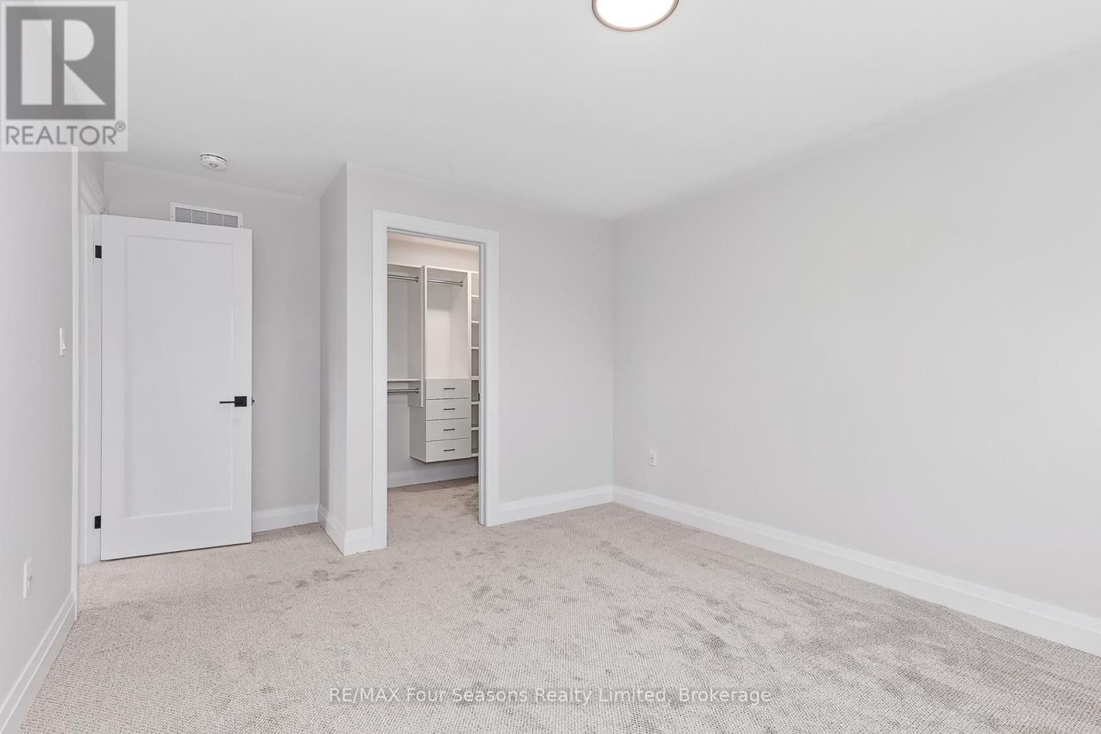 5 BOYNTON COURT Image 29