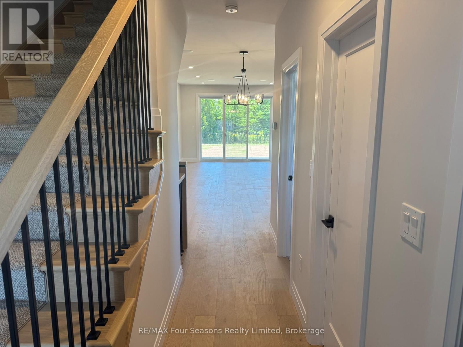 5 BOYNTON COURT Image 4