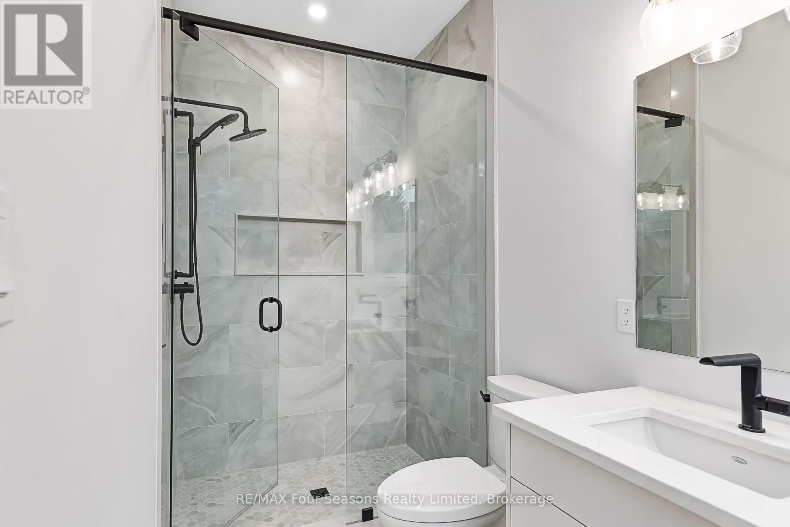 7 BOYNTON COURT Image 21