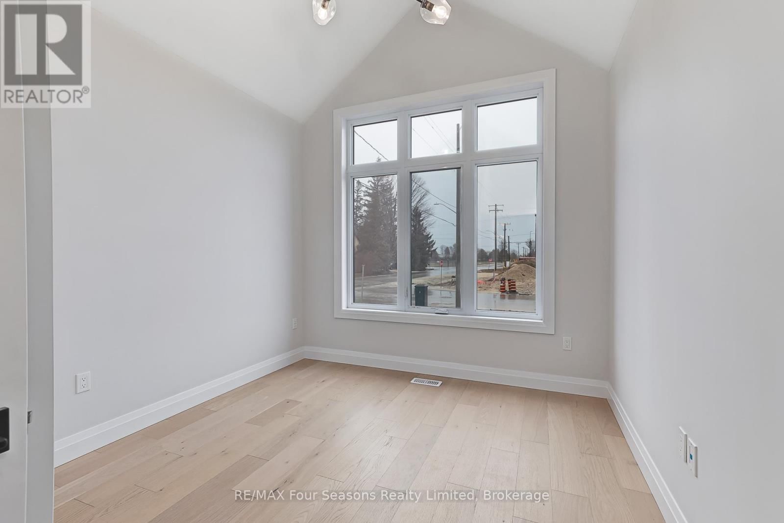 7 BOYNTON COURT Image 25