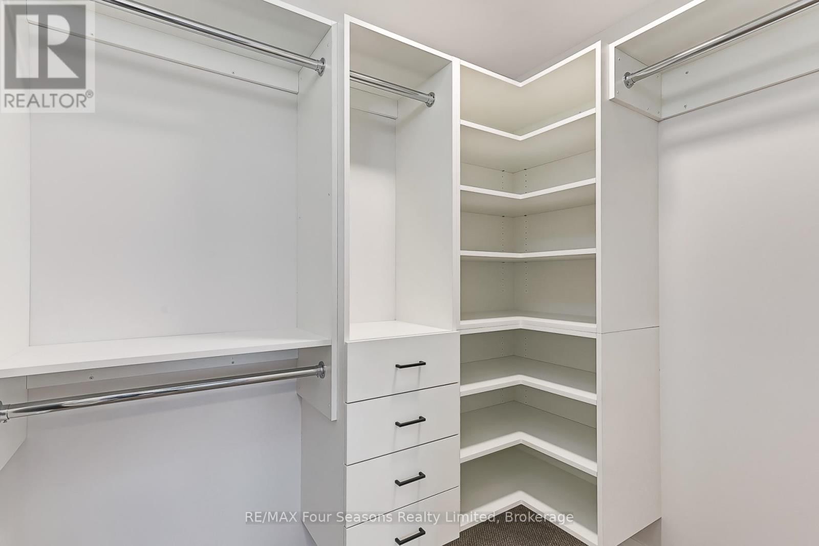 7 BOYNTON COURT Image 33