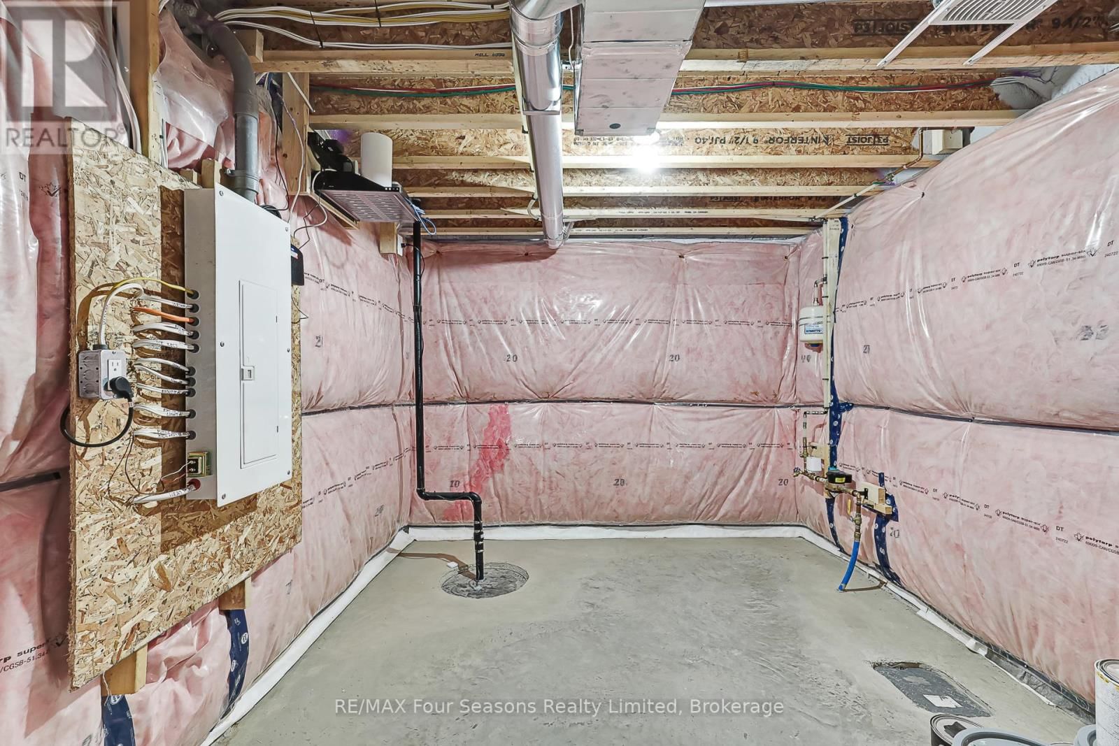 7 BOYNTON COURT Image 37