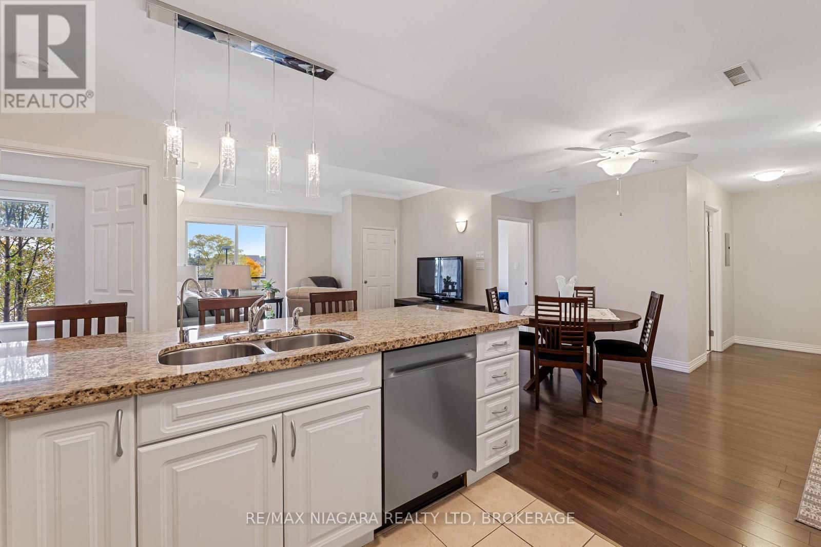 202 - 141 VANSICKLE ROAD Image 10