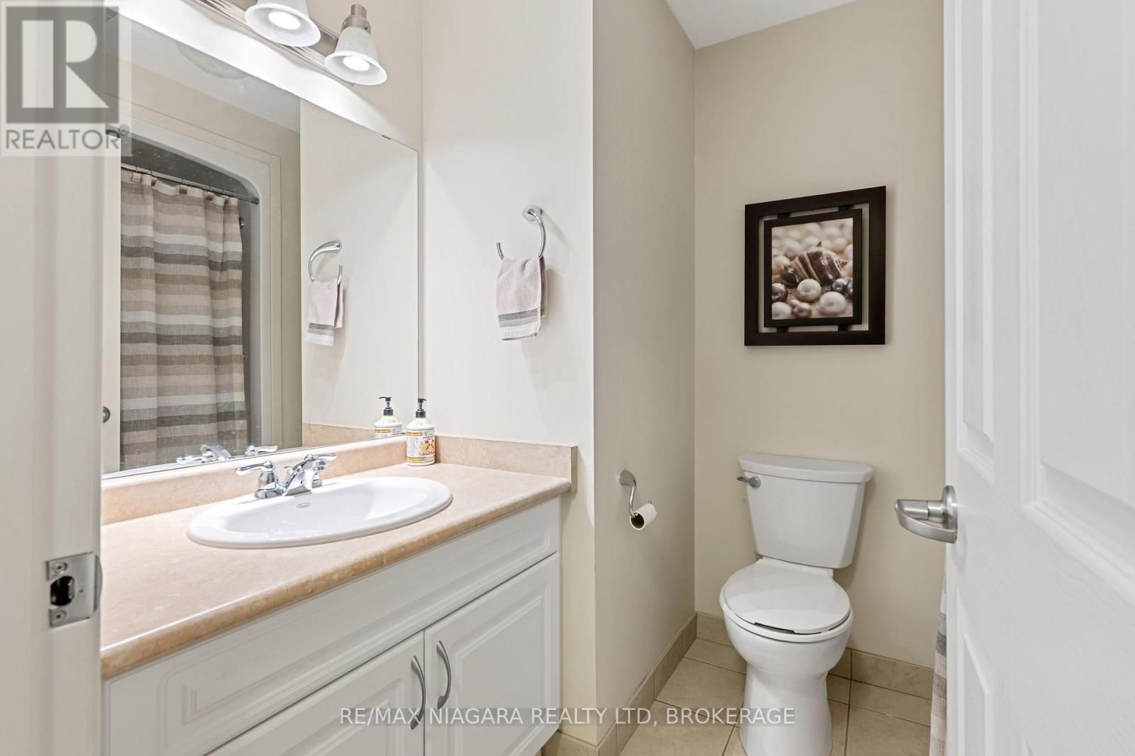 202 - 141 VANSICKLE ROAD Image 20