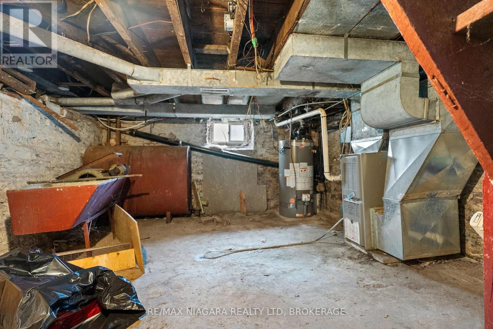 20 NIAGARA STREET Image 14