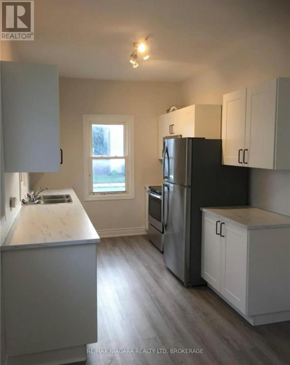 42 VINE STREET Image 3