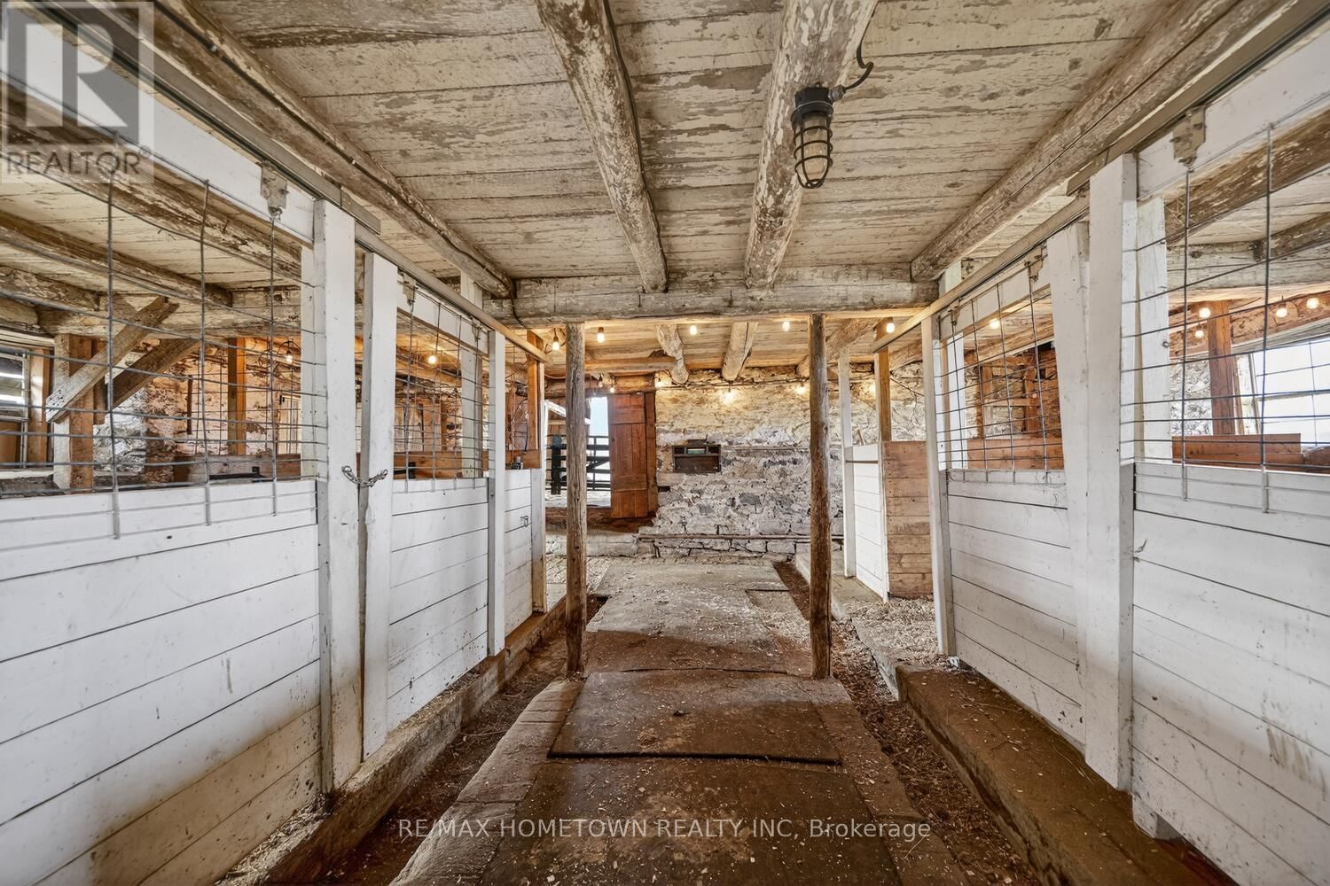 11842 ROCKSPRINGS ROAD Image 21