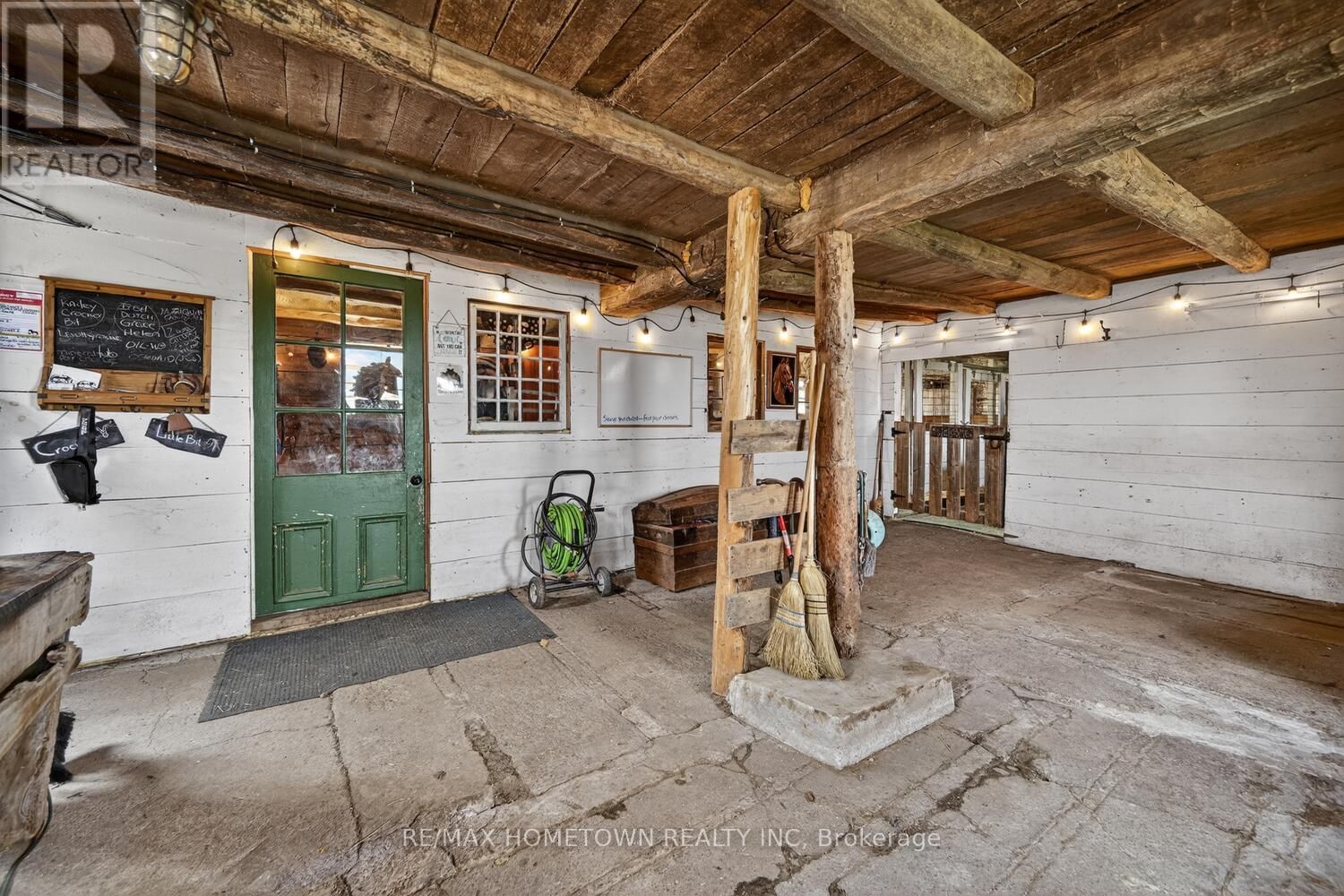 11842 ROCKSPRINGS ROAD Image 22