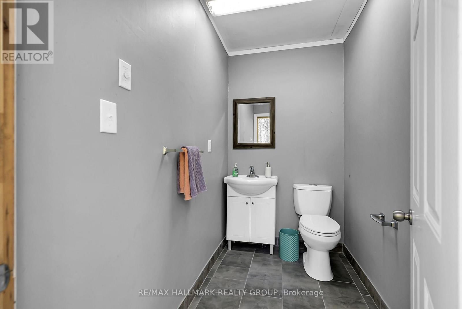 656 CH STATION ROAD Image 33