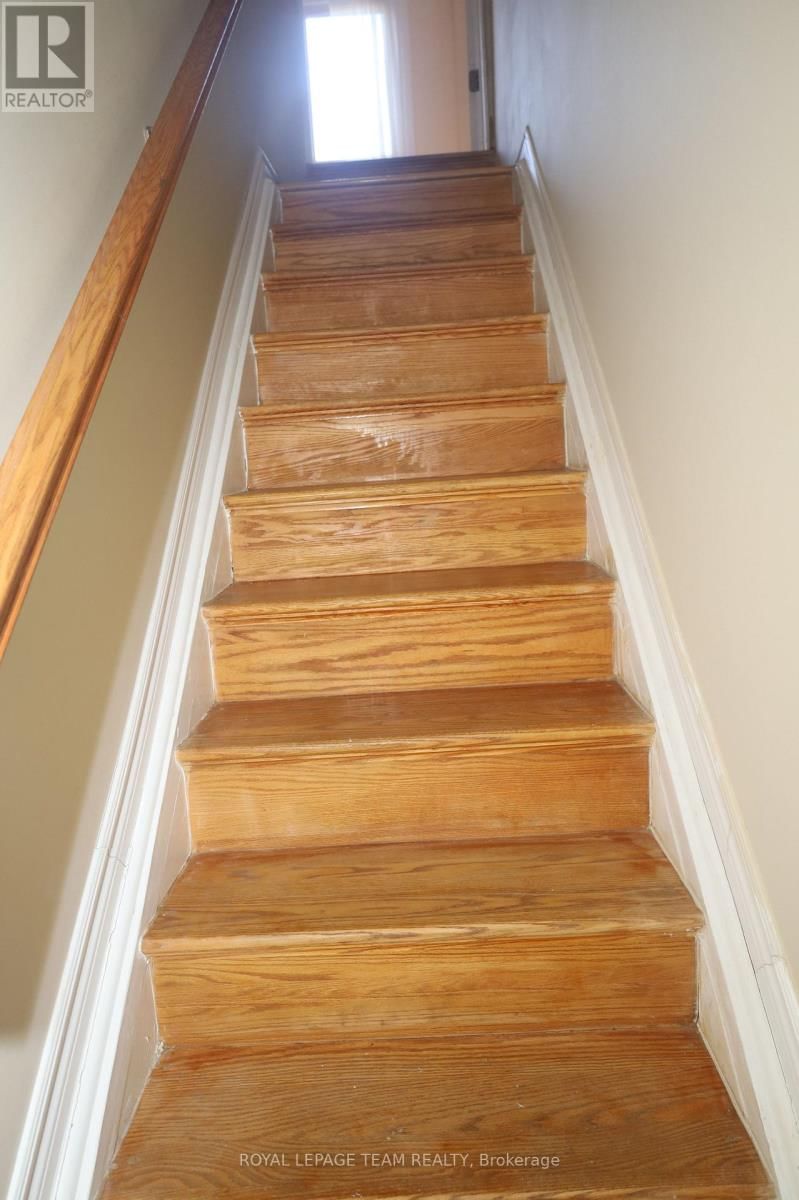 2194 NIAGARA DRIVE SOUTH Image 37