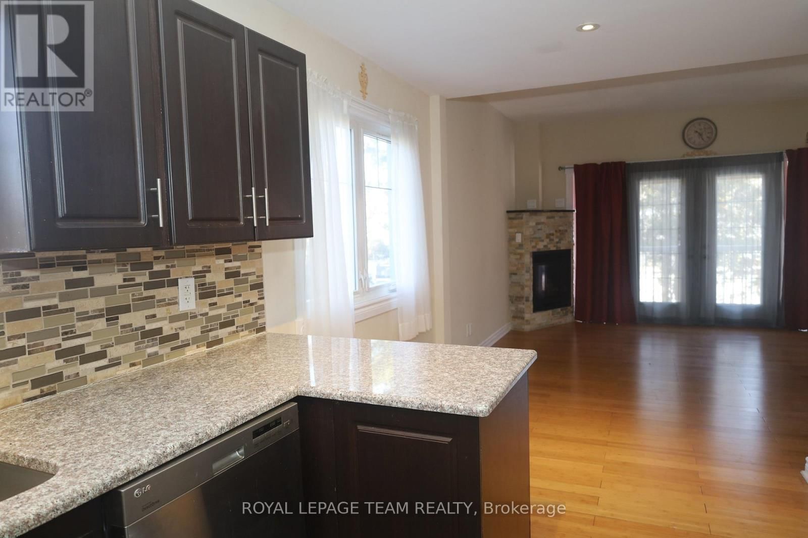 2194 NIAGARA DRIVE SOUTH Image 38