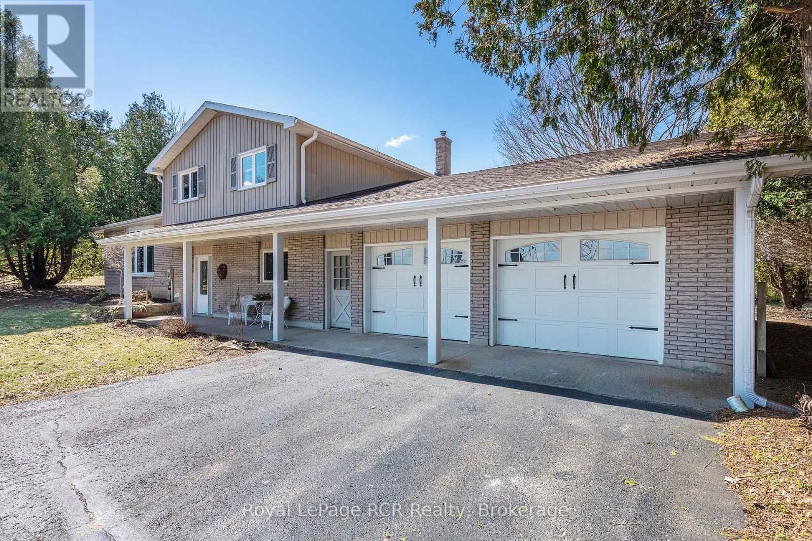 113422 GREY ROAD 3 Image 3