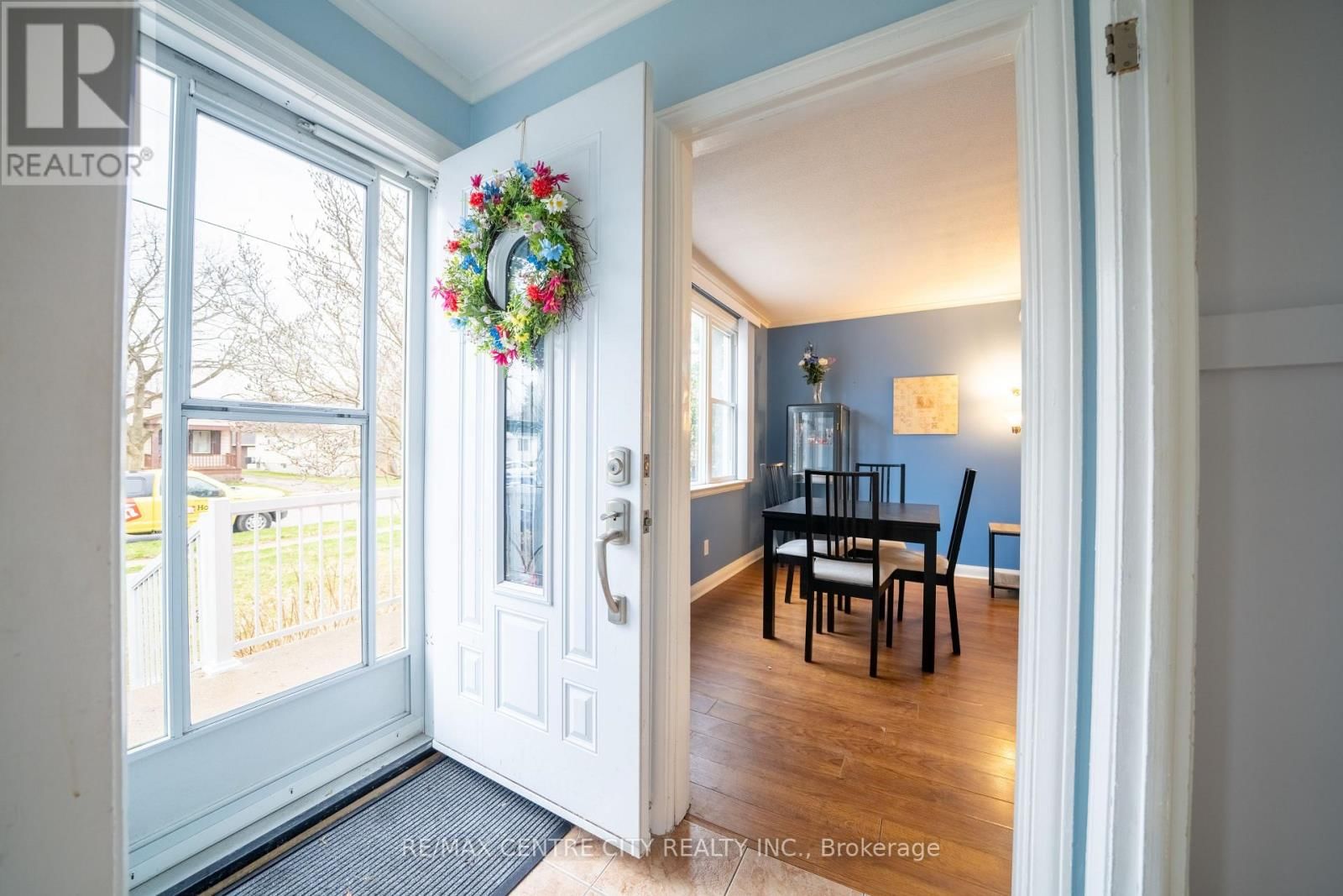 785 STRAND STREET Image 3