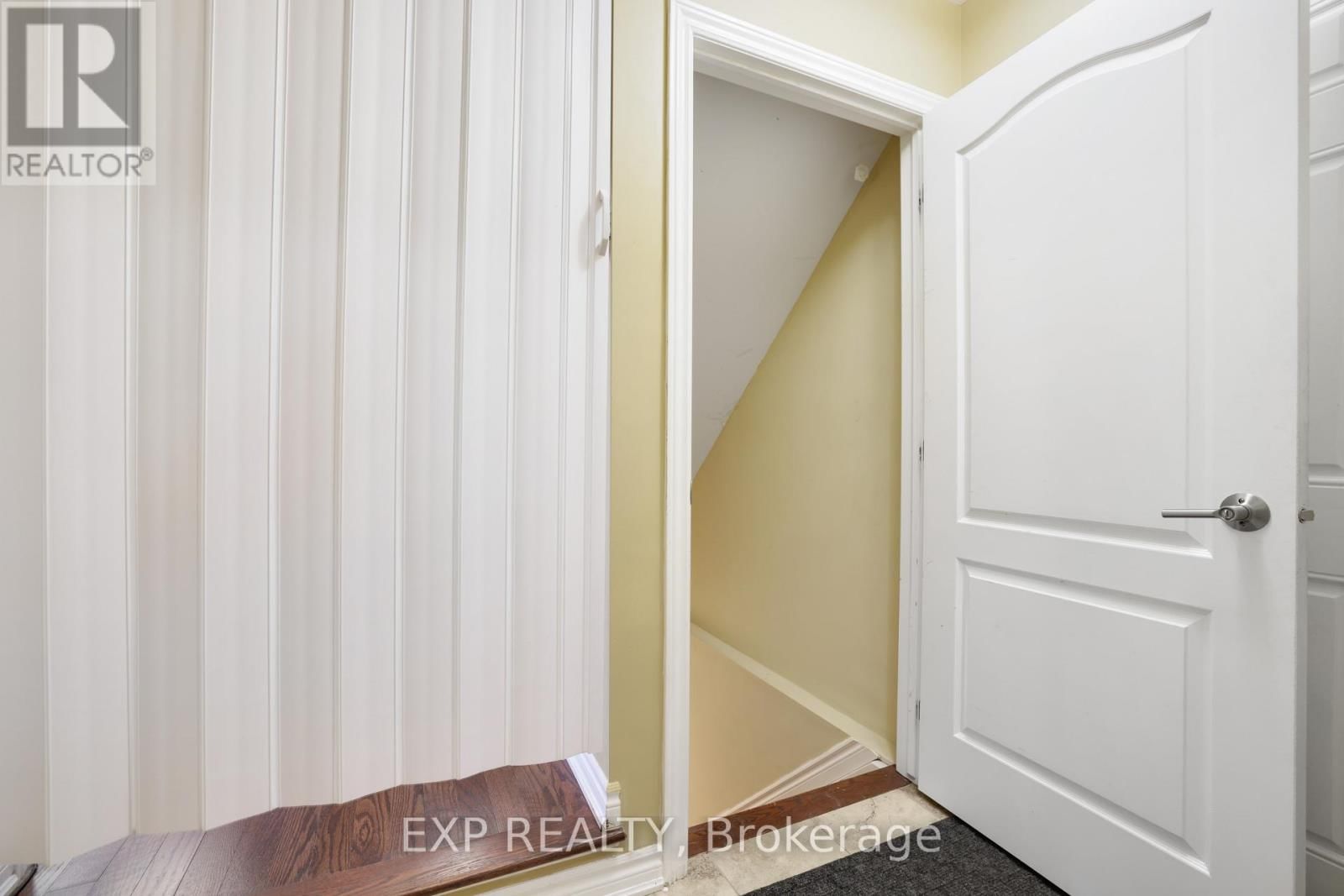 210 RIVERTREE STREET Image 28