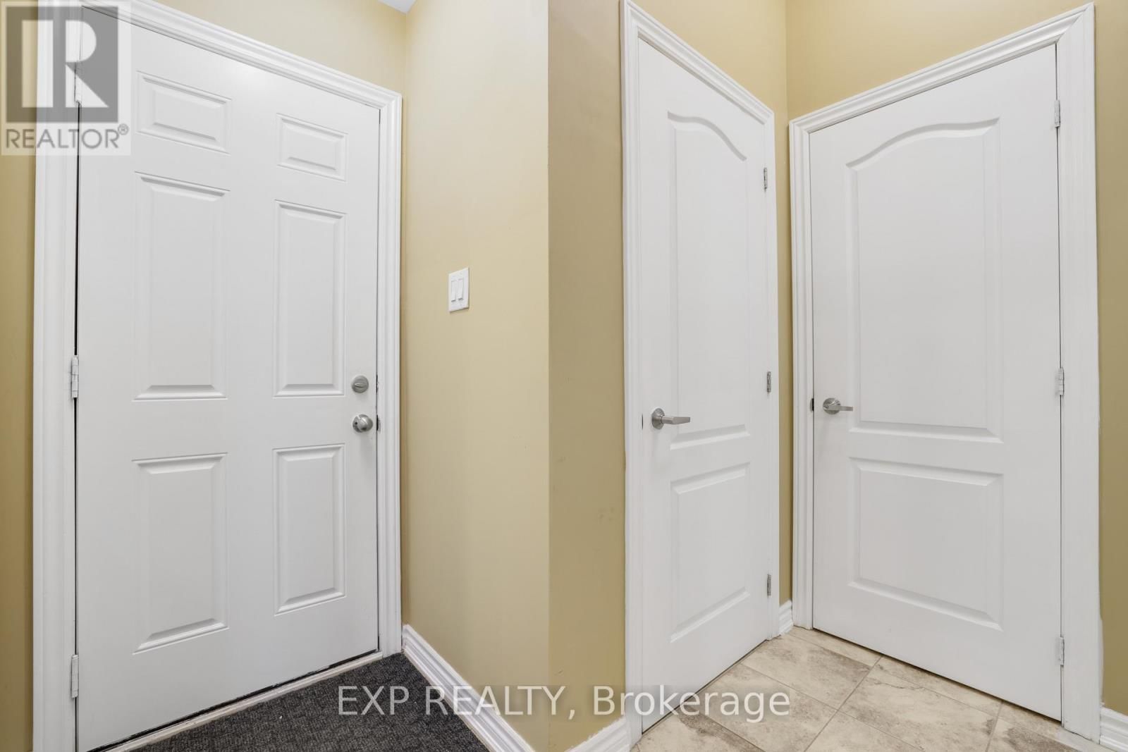 210 RIVERTREE STREET Image 29