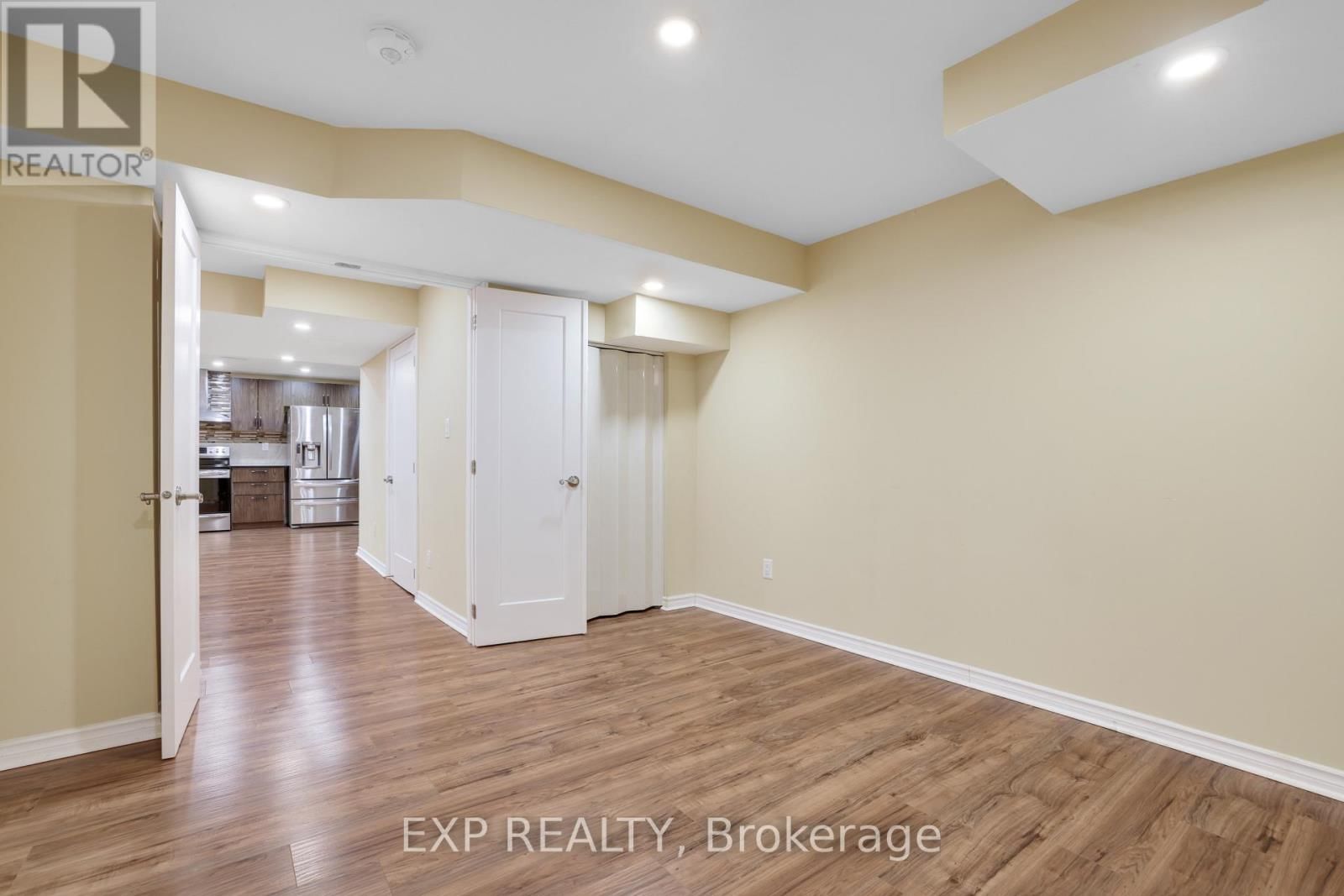 210 RIVERTREE STREET Image 39