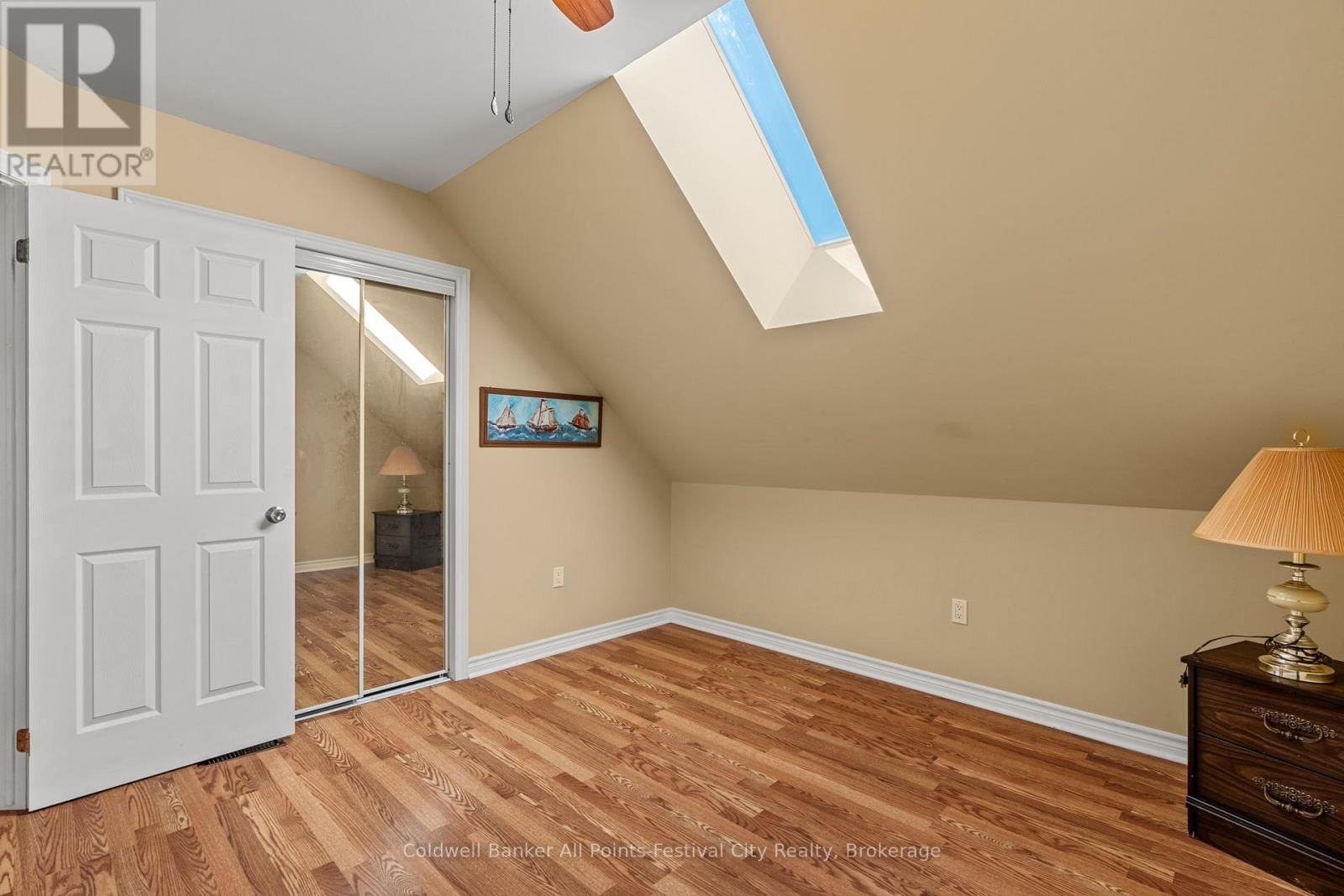 207 BIRCH CRESCENT Image 25