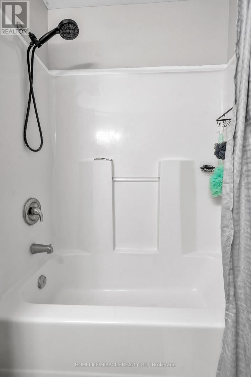 366 MARCONI BOULEVARD Image 16