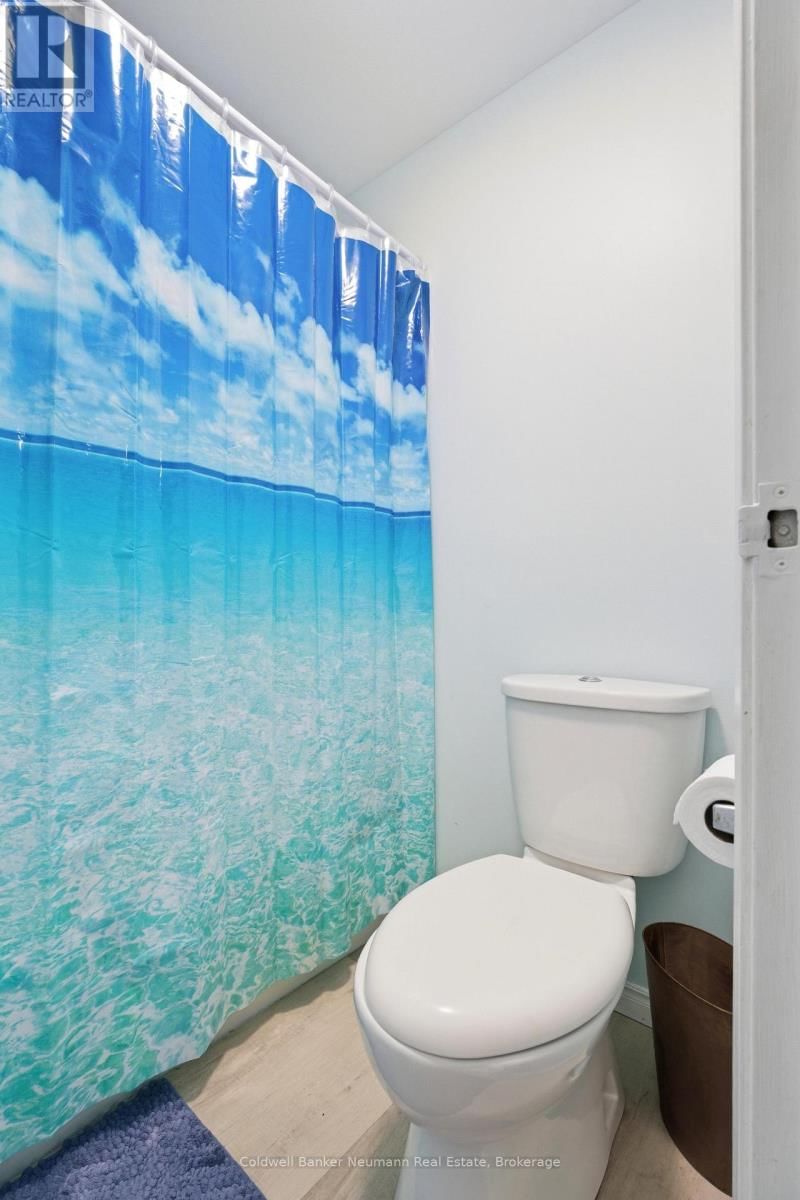 28 CHARTWELL CRESCENT Image 18