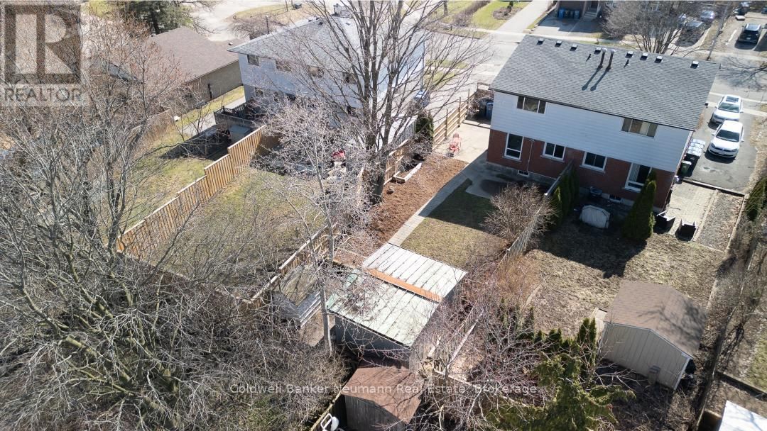 28 CHARTWELL CRESCENT Image 23