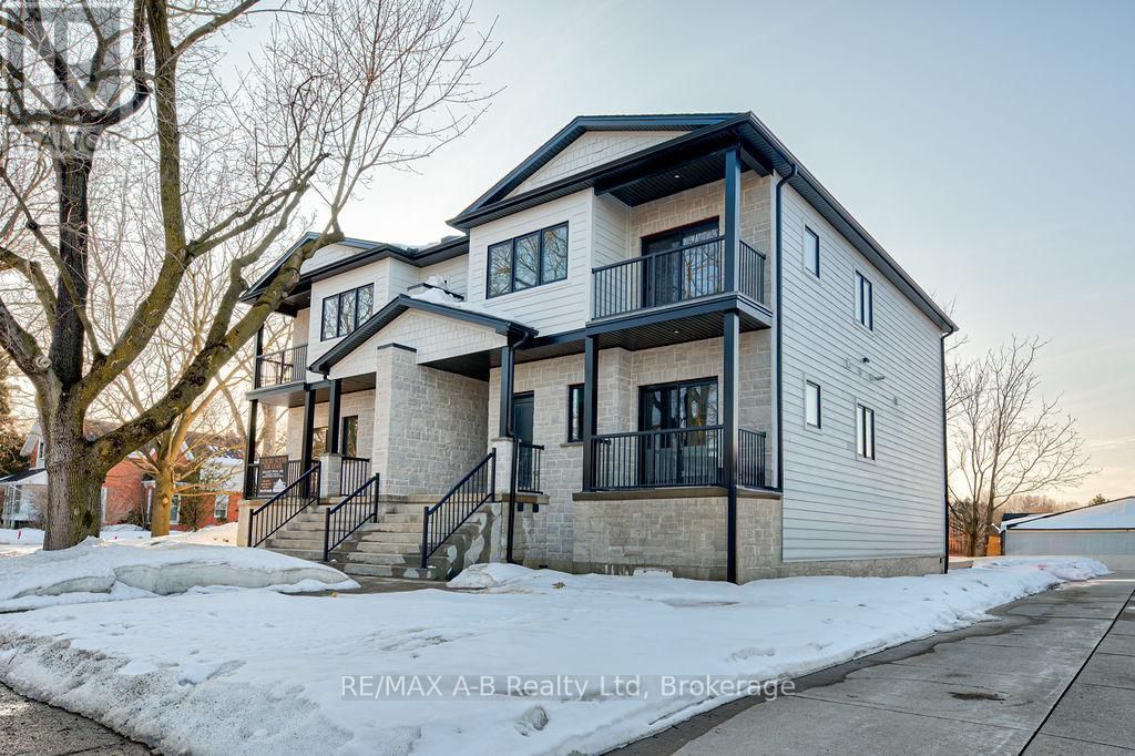 312 FORMAN AVENUE Image 1