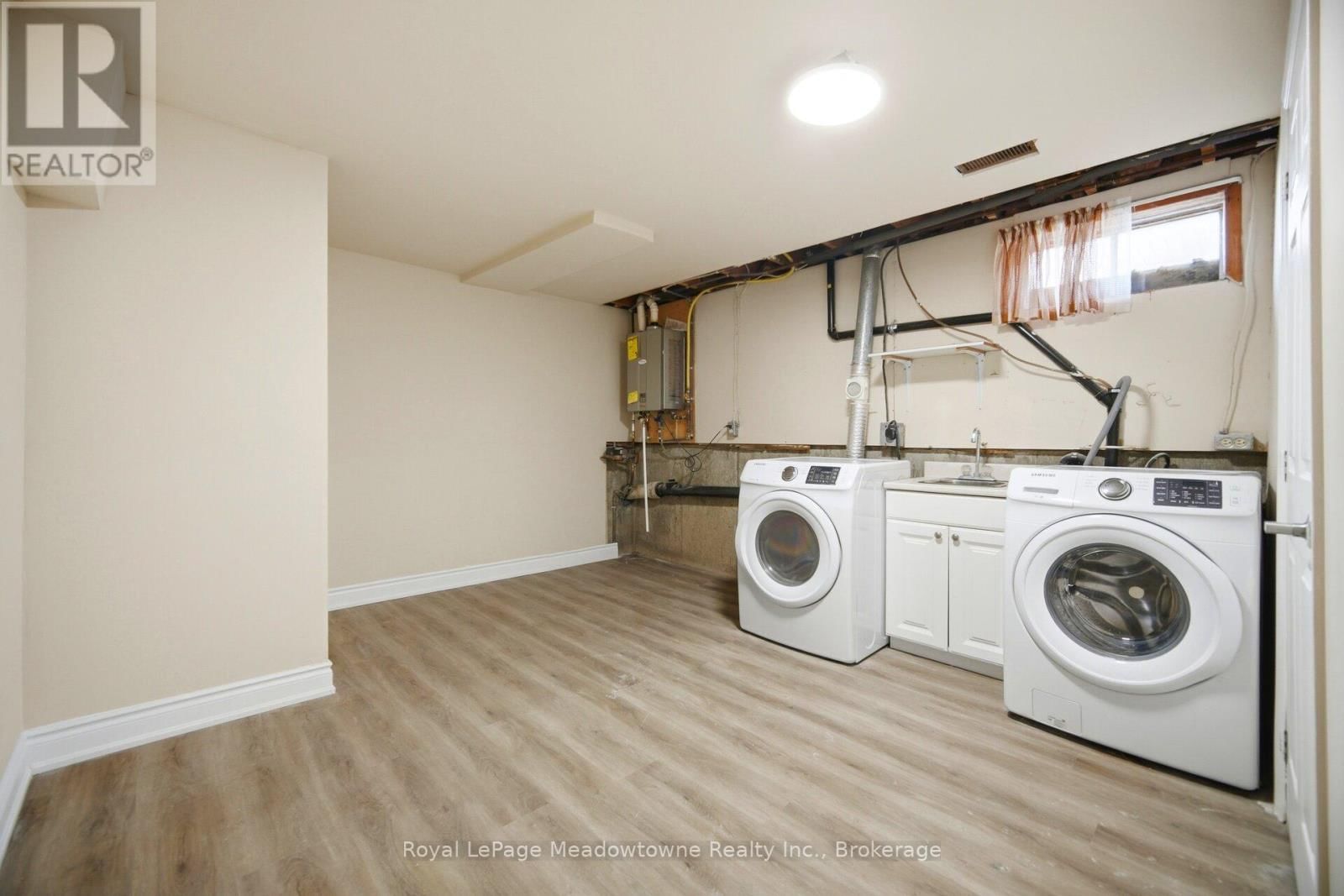 680 RAGLAN STREET Image 34