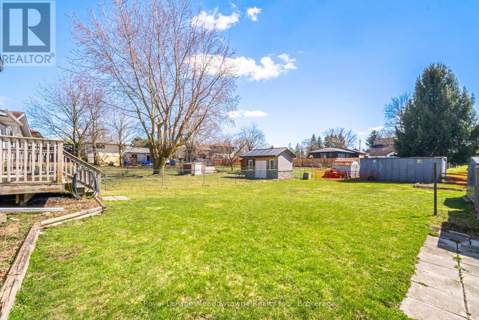 680 RAGLAN STREET Image 37