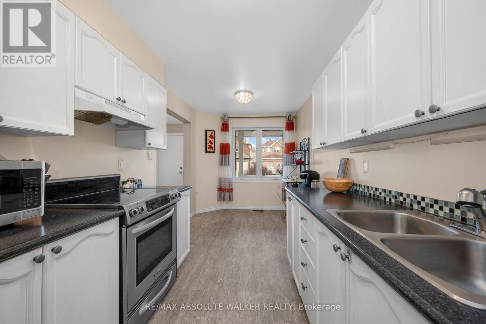 38 BEACON WAY Image 10