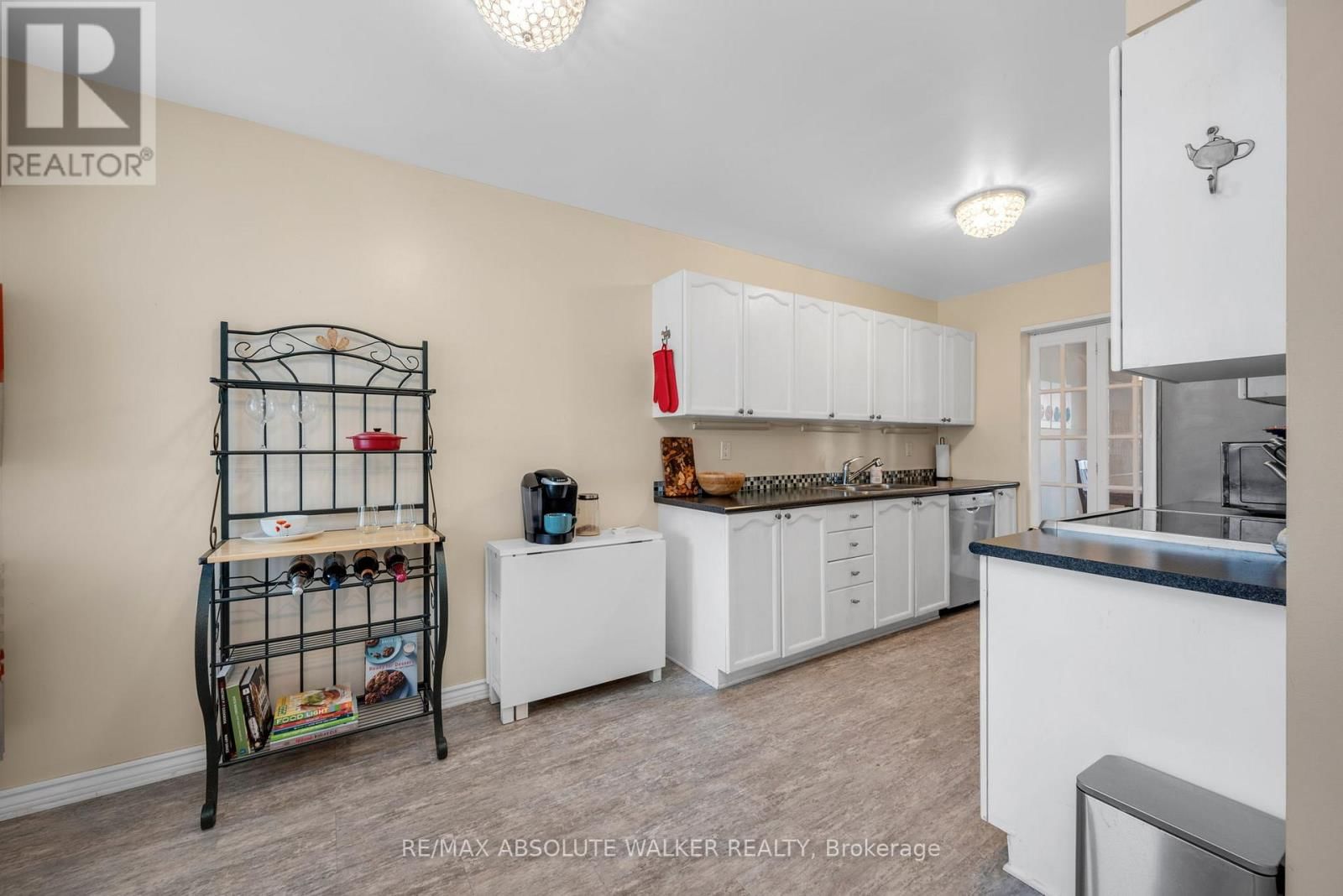 38 BEACON WAY Image 11